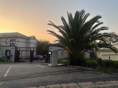 Apartment / Flat For Sale in Gallo Manor, Sandton