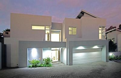 Cluster House For Rent in Bryanston, Sandton
